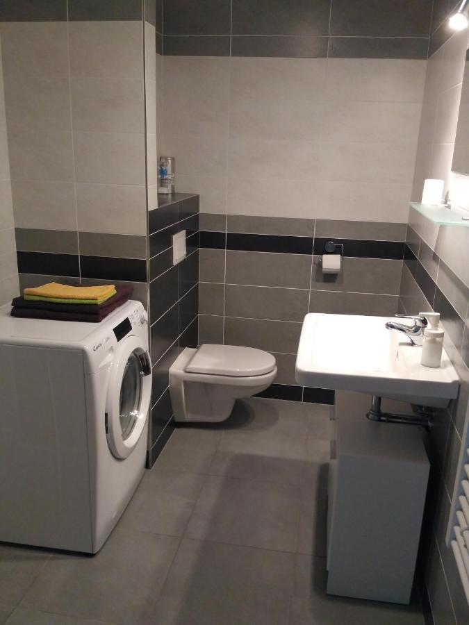 Apartments 4U Center + Free Parking أولوموك المظهر الخارجي الصورة
